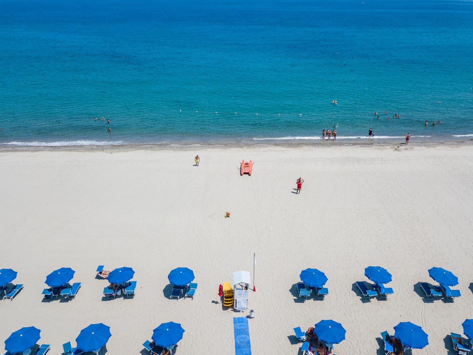 Le Dune Beach Club Messina Buitenkant foto