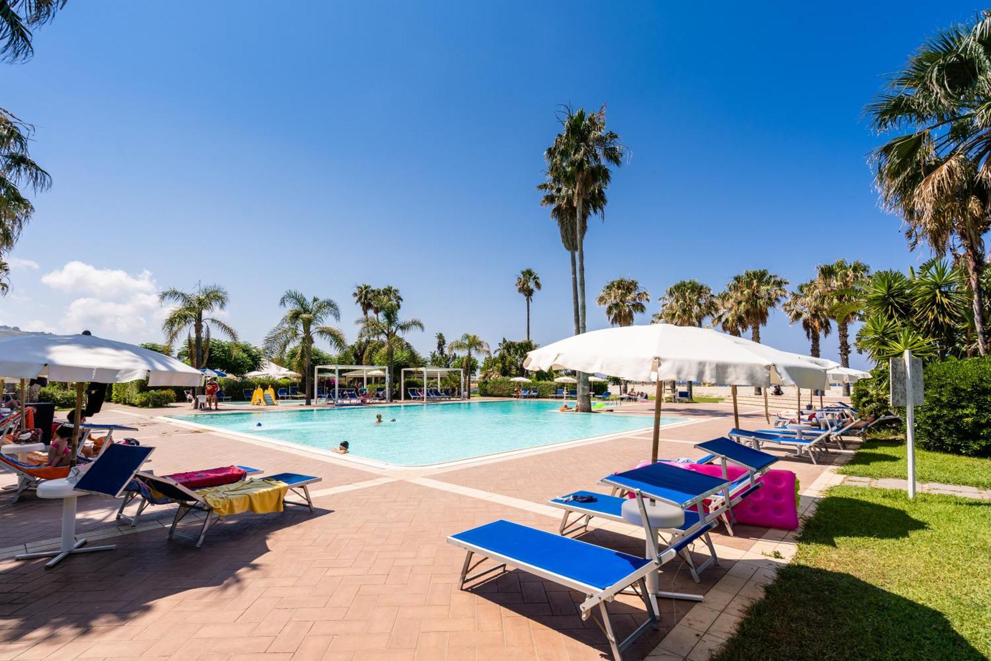 Le Dune Beach Club Messina Buitenkant foto